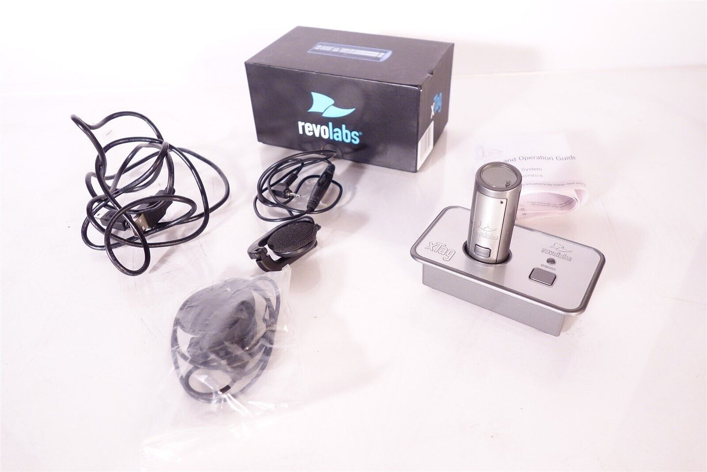 Revolabs 02-XTAGMIC XTAG 02-DSKMINA-D Charger + Microphone Good Condition