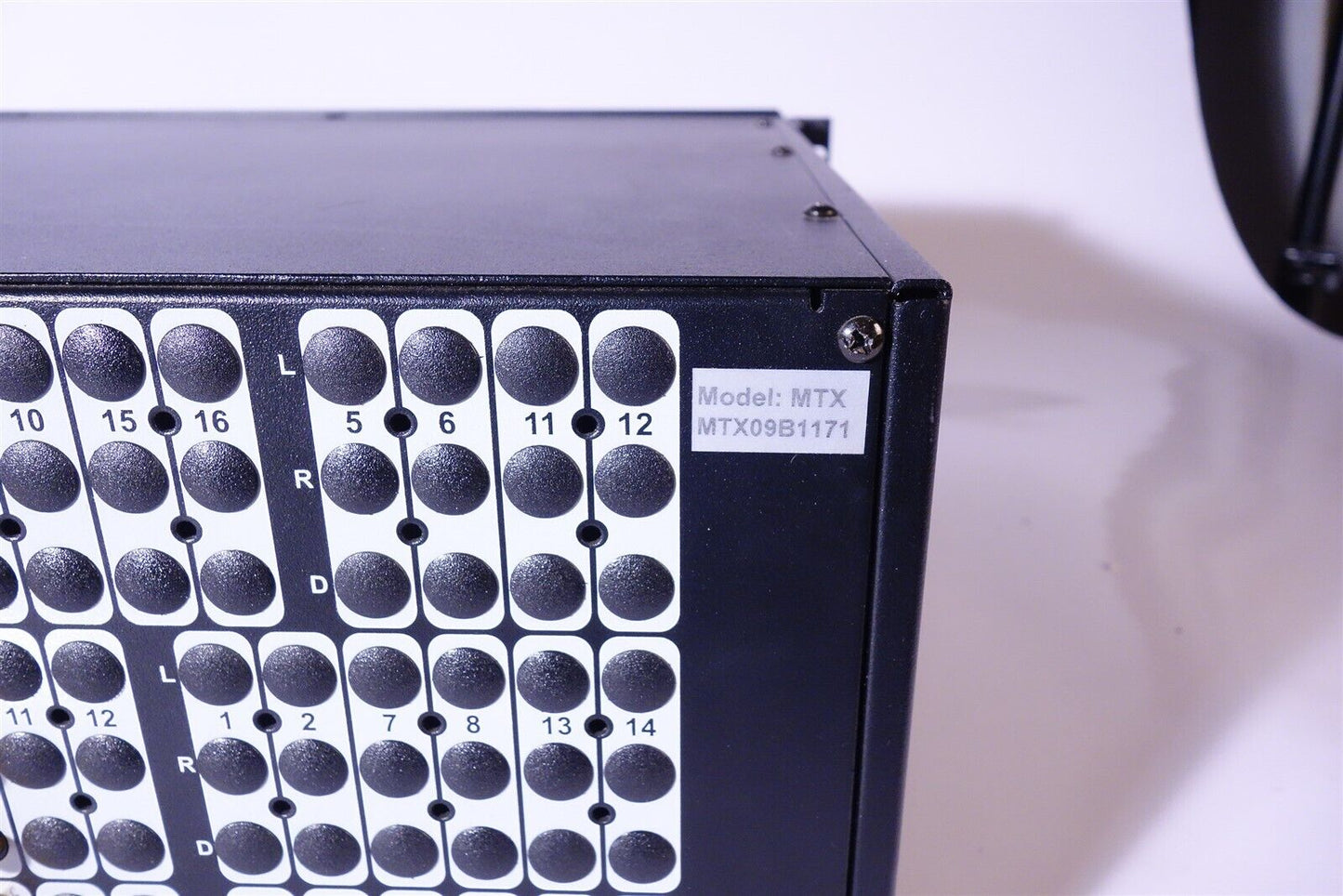 Avocation MTX Matrix Router Routing Switcher 16x8