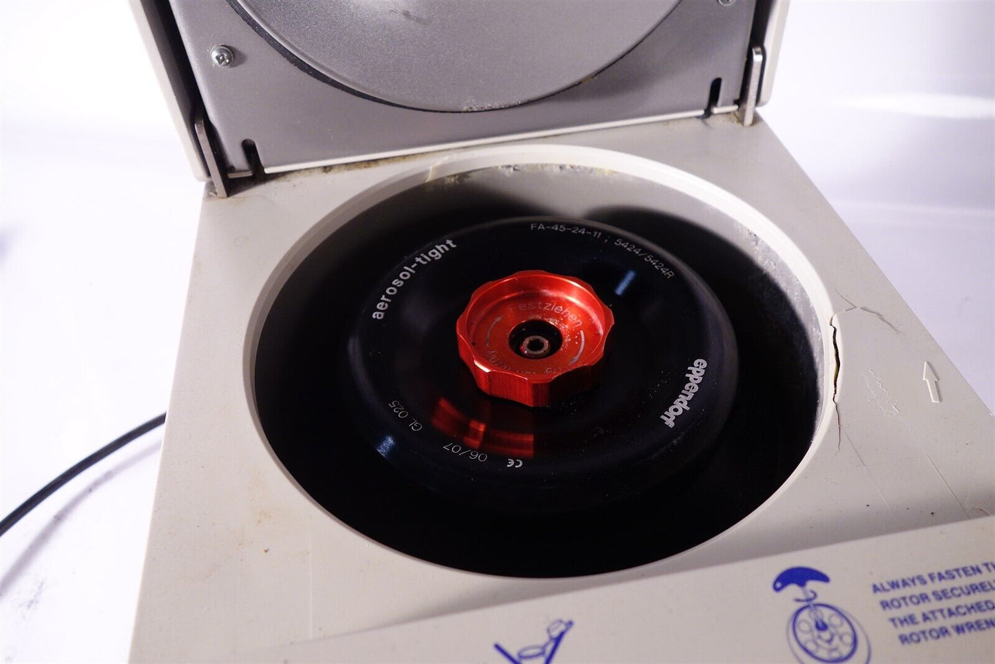 Eppendorf Centrifuge 5424 with FA-45-24-11 - Aerosol Tight Rotor
