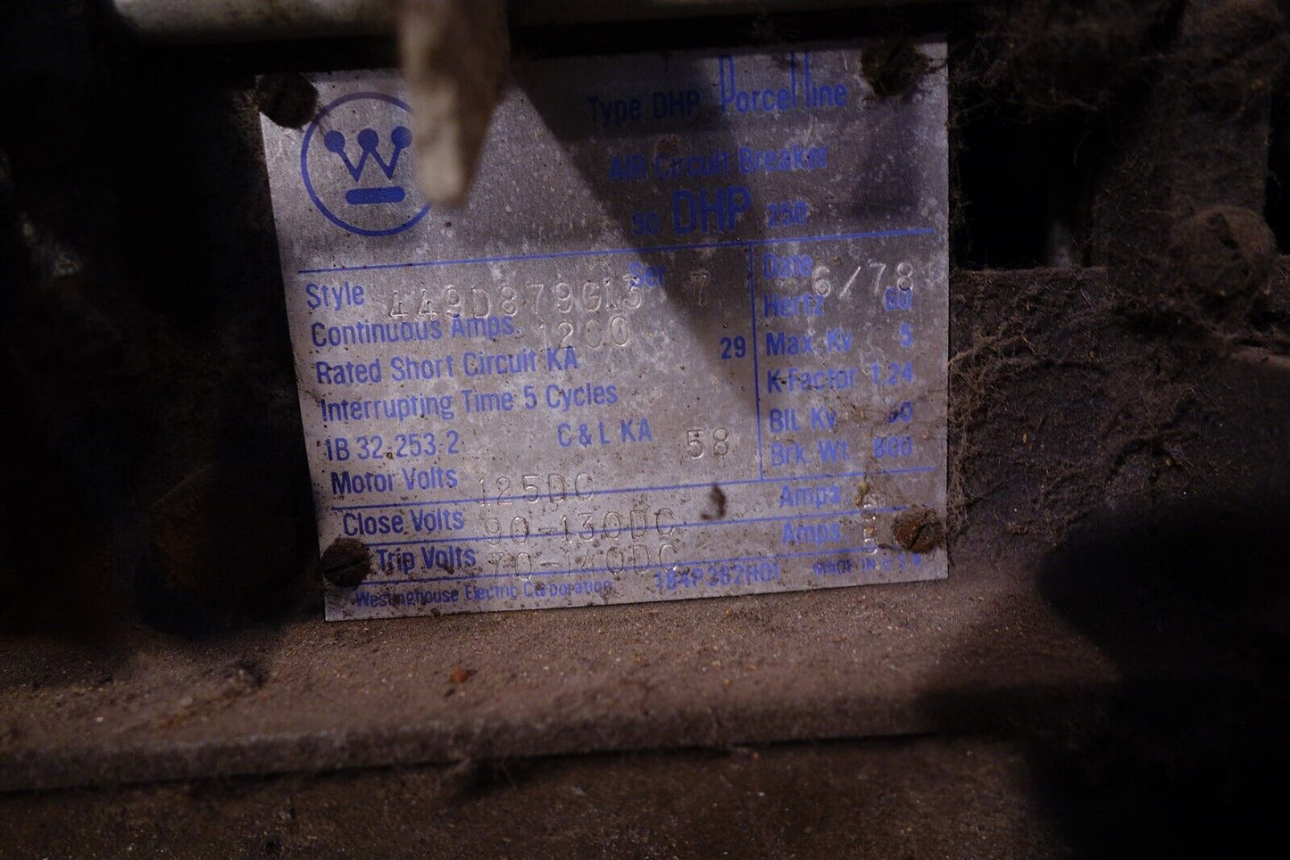 Westinghouse : Porcel-Line 50 DHP 250 1200A Air Circuit Breaker