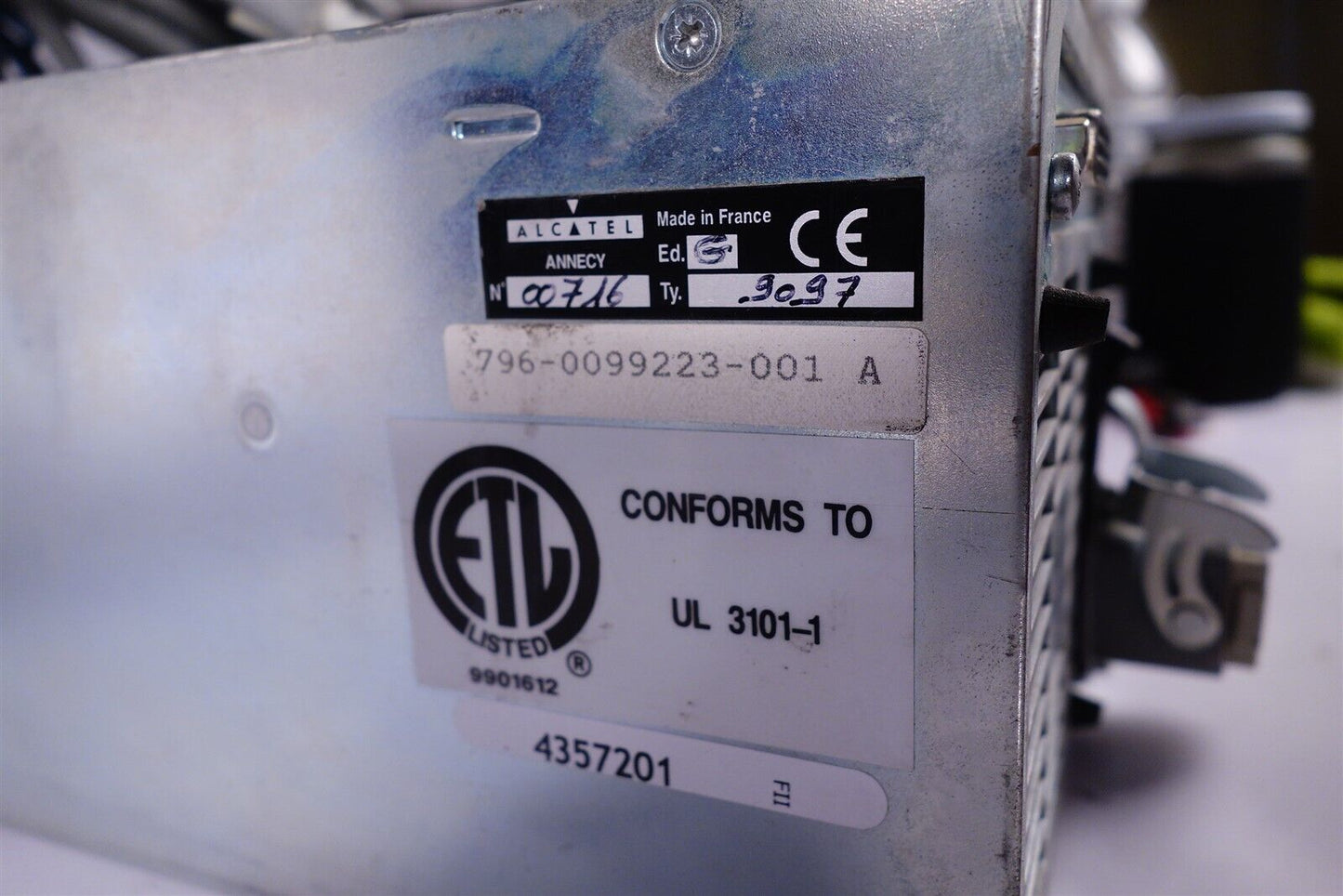 ALCATEL ATH 1300M Turbo Vacuum Pump w ACT 1300M / 1600M Controller