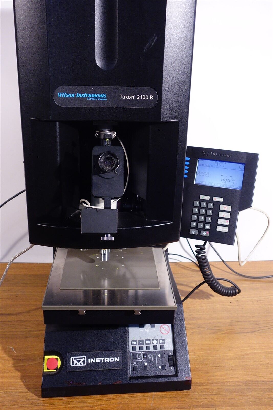 Wilson Instron KNOOP VICKERS HARDNESS TESTER TUKON TM 2100B