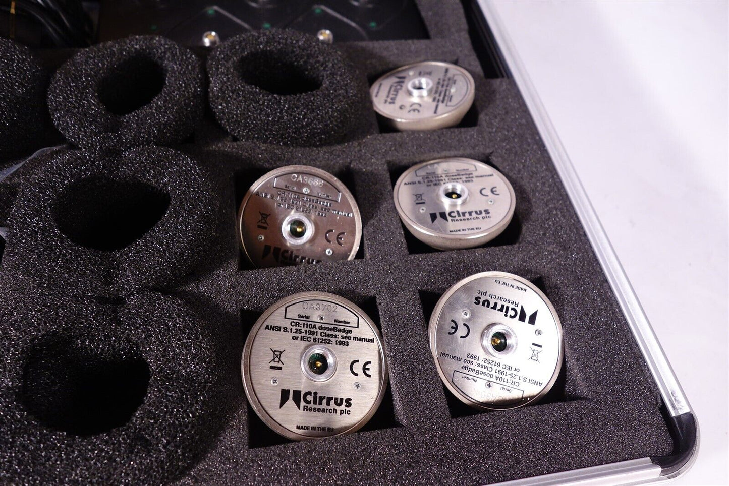 CIRRUS DOSEBADGE READER SET / Excellent