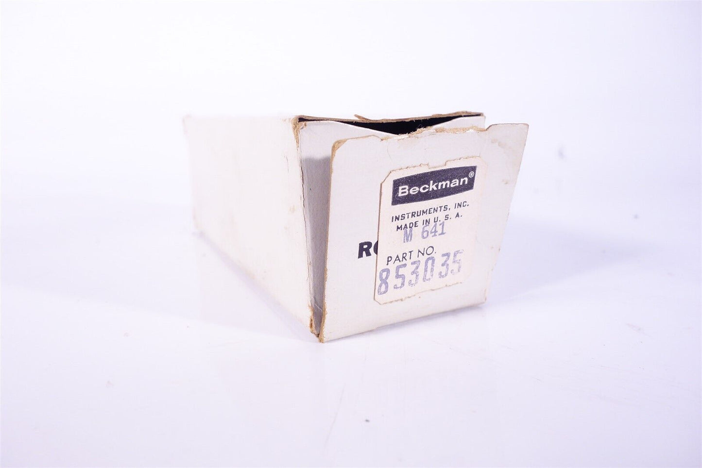 Beckman Instruments M641 853035 electron tube