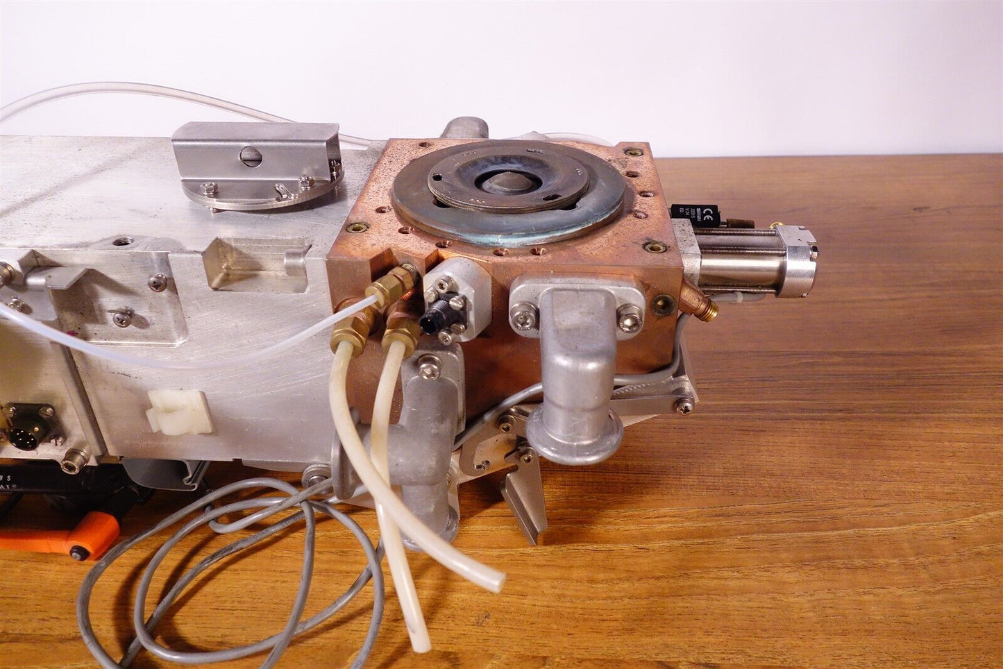 Varian Bruker 820-MS ICP Mass Spectrometer Main Chamber / Spray