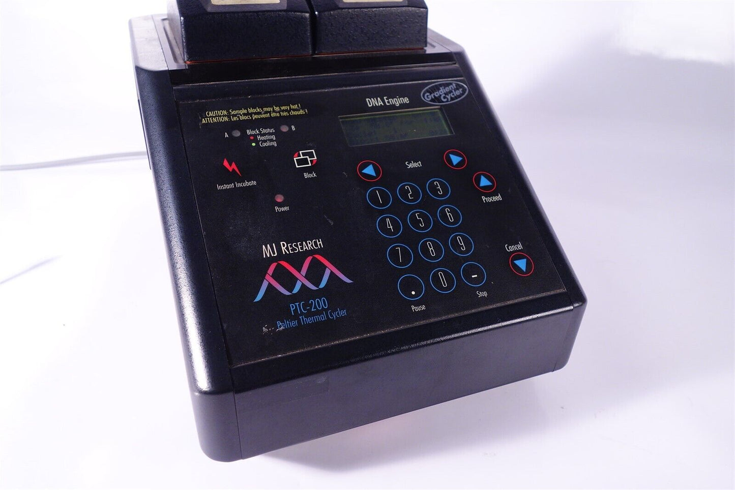 BIORAD / MJ Research PTC-200 DNA thermal cycler PCR Machine Double Block