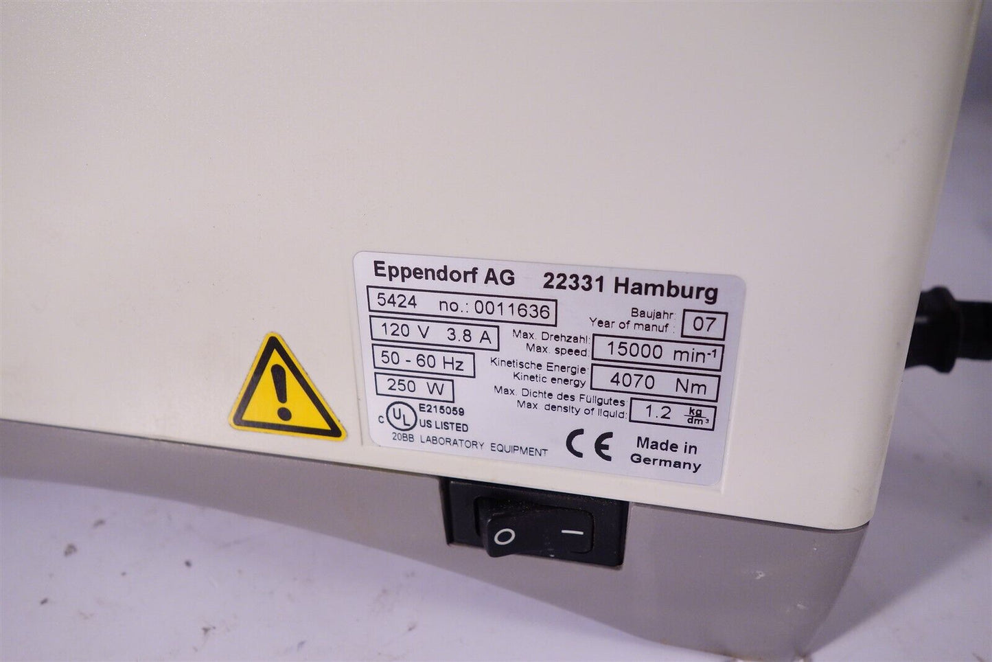 Eppendorf Centrifuge 5424 with FA-45-24-11 - Aerosol Tight Rotor