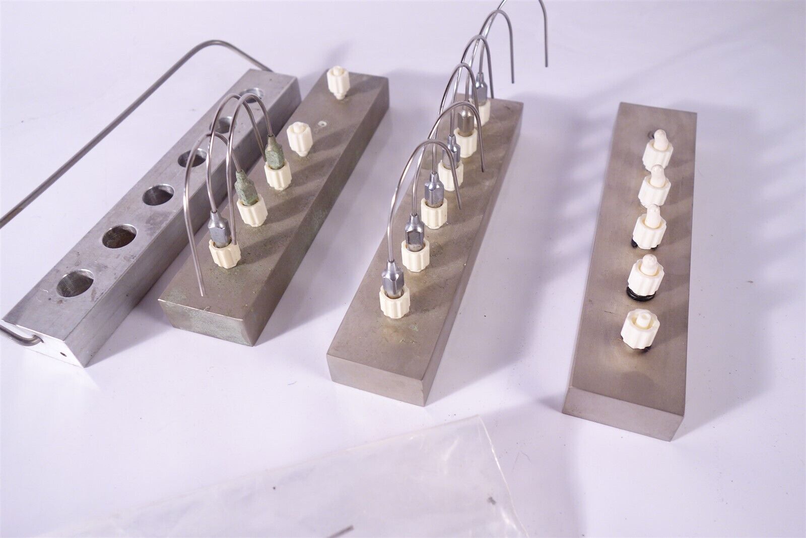 Supelco Adustable Single Mini-Vap 6-Port Test Tube / Vessel Evaporator 