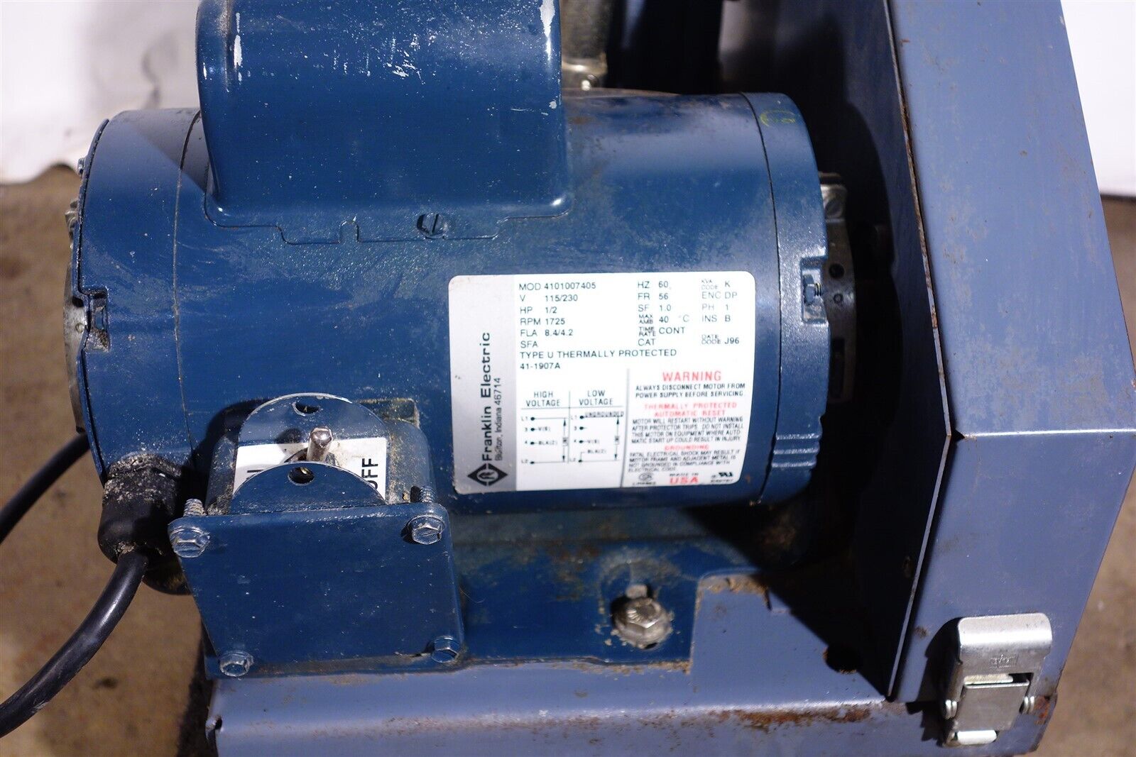 Welch 1405 DuoSeal 0.9 cfm 0.1 Micron 2-Stage Vacuum Pump Working 