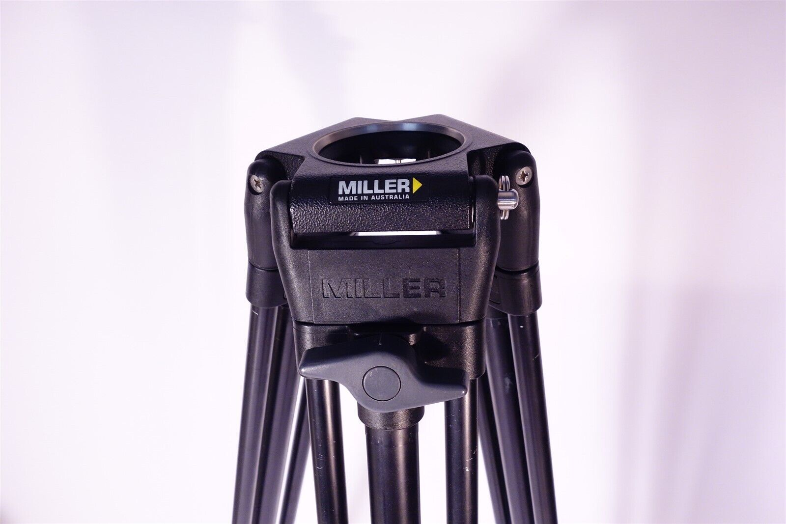 Miller Carbon Fiber Tripod with 75mm Bowl 