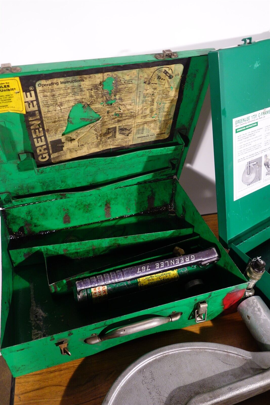Greenlee 1731 Hydraulic C-Frame Knockout Metal Punch