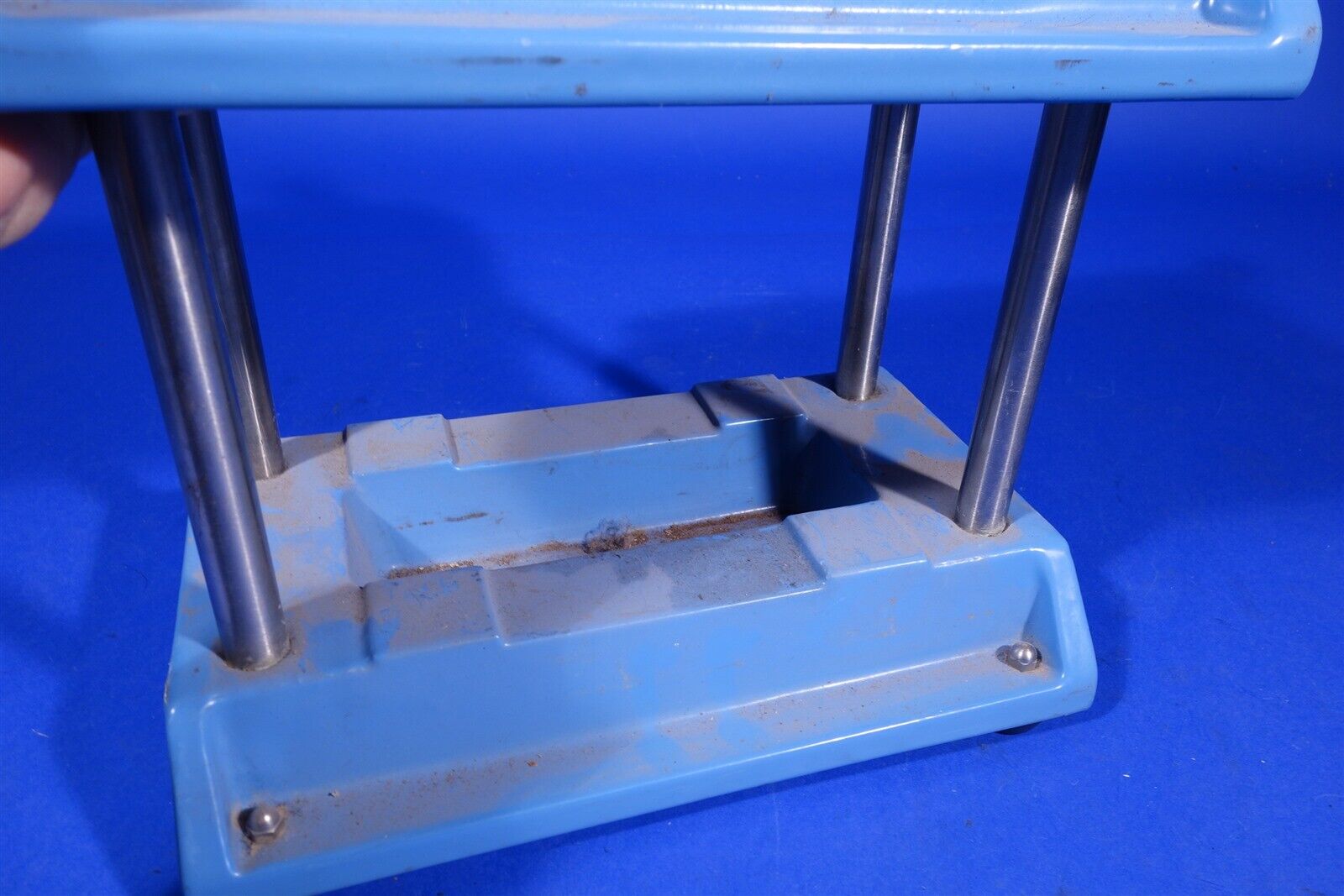 Lab Press - Gel Electrophoresis Laboratory Instrument Press with Spacers 