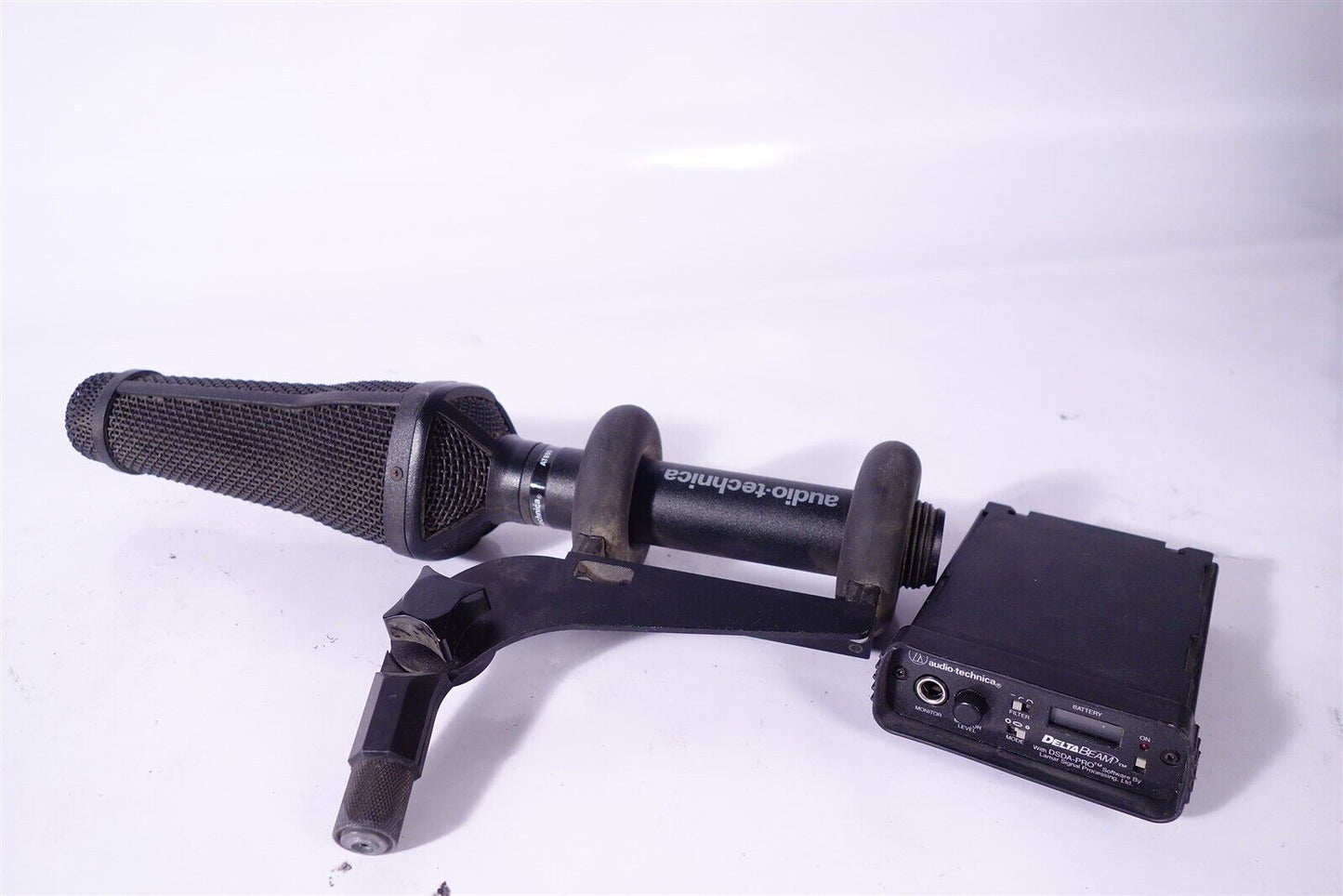 Audio Technica AT895 Adaptive-array Microphone System with Box - No cable 