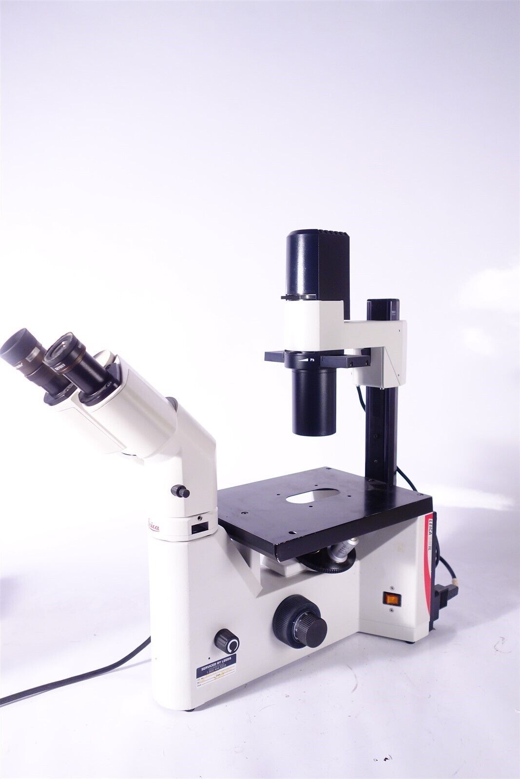Leica / Leitz DMIL Inverted Phase Contrast Microscope with Objectives, Complete