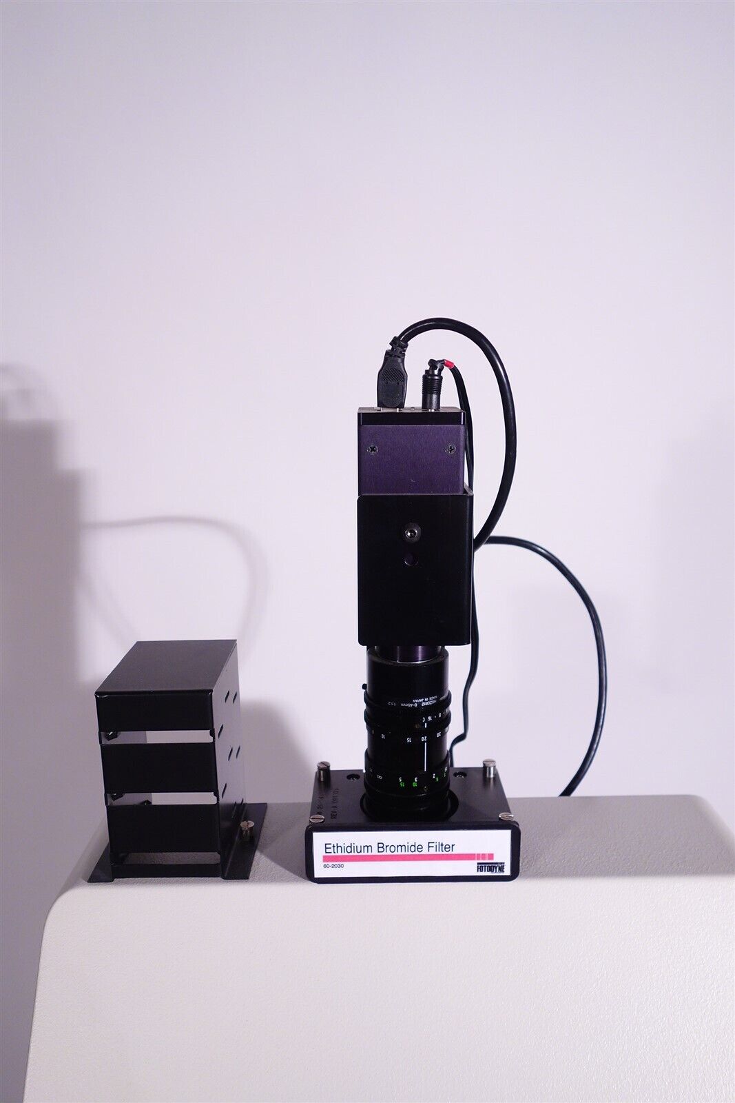 FOTODYNE 60-2105 Gel Imaging System Scion CFW-1308M + Filters / Illuminator