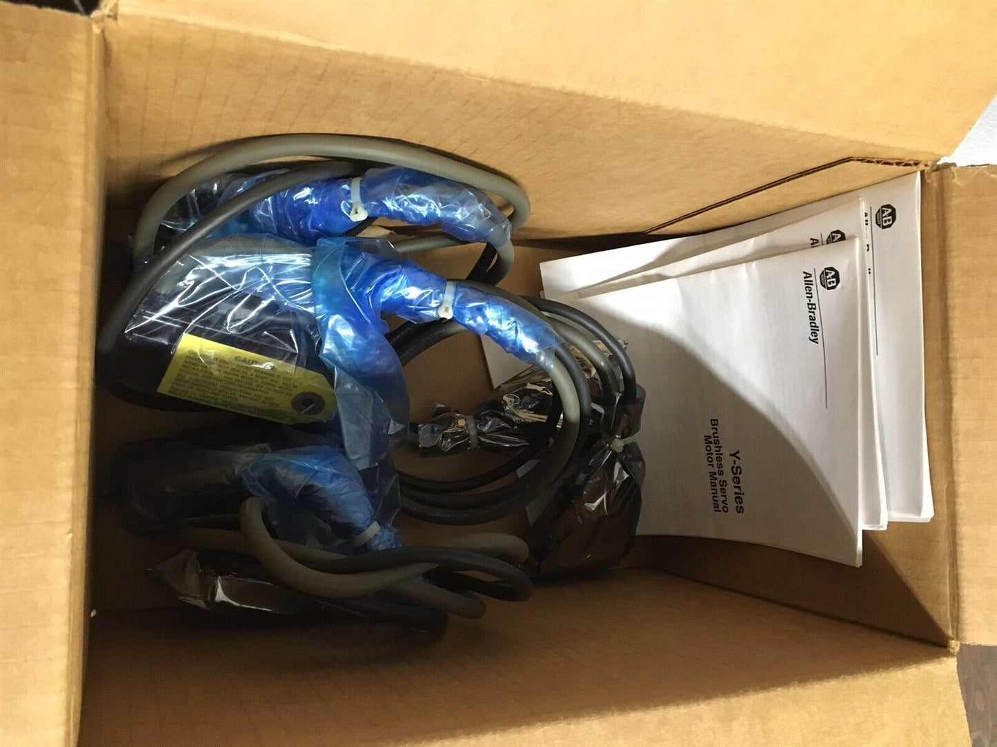 AB Allen Bradley Y-1003-1-H00AA Brushless SERVO MOTOR - NEW - FACTORY SEALED