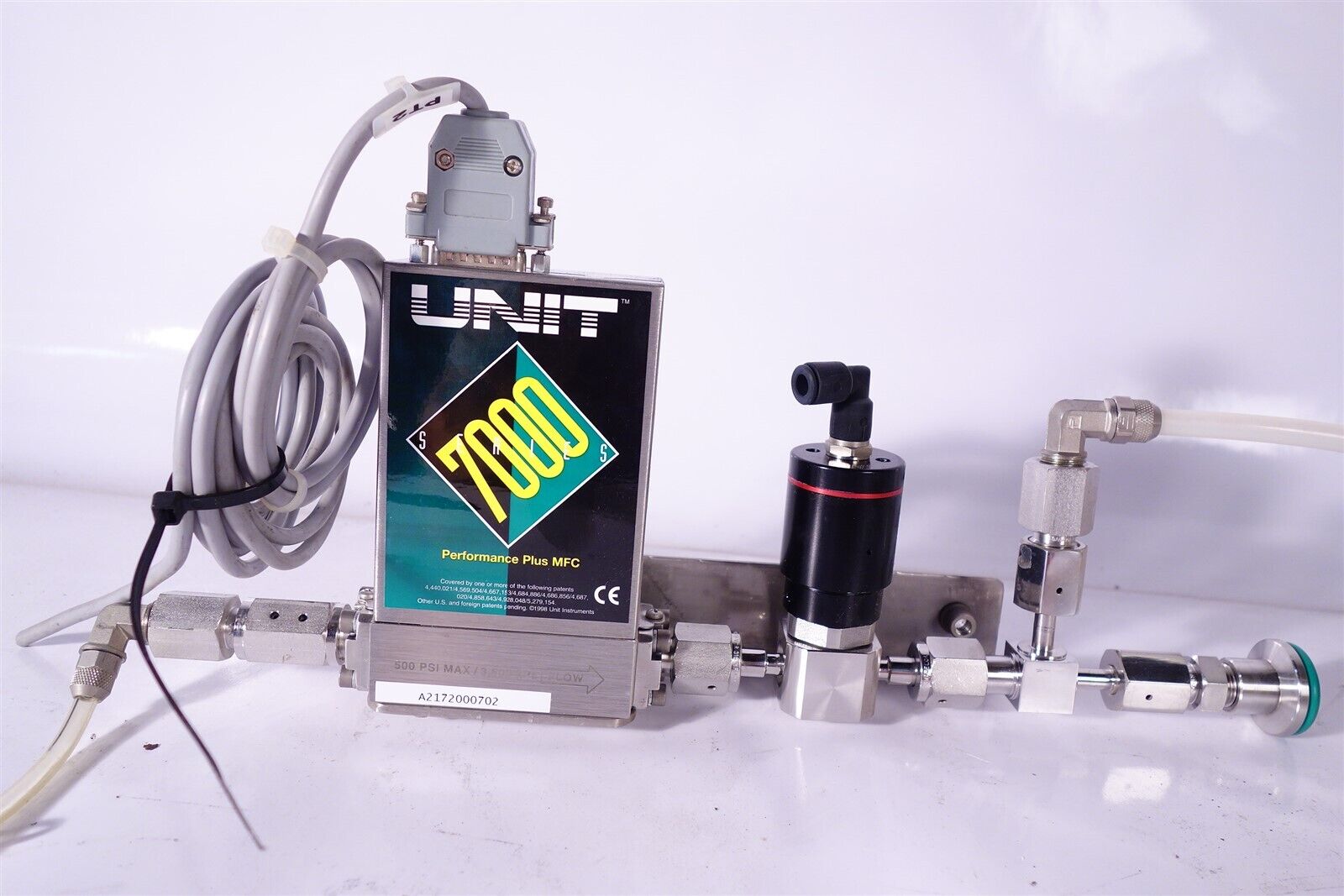 Unit Instruments UFC-7000 5cc He Mass Flow Controller