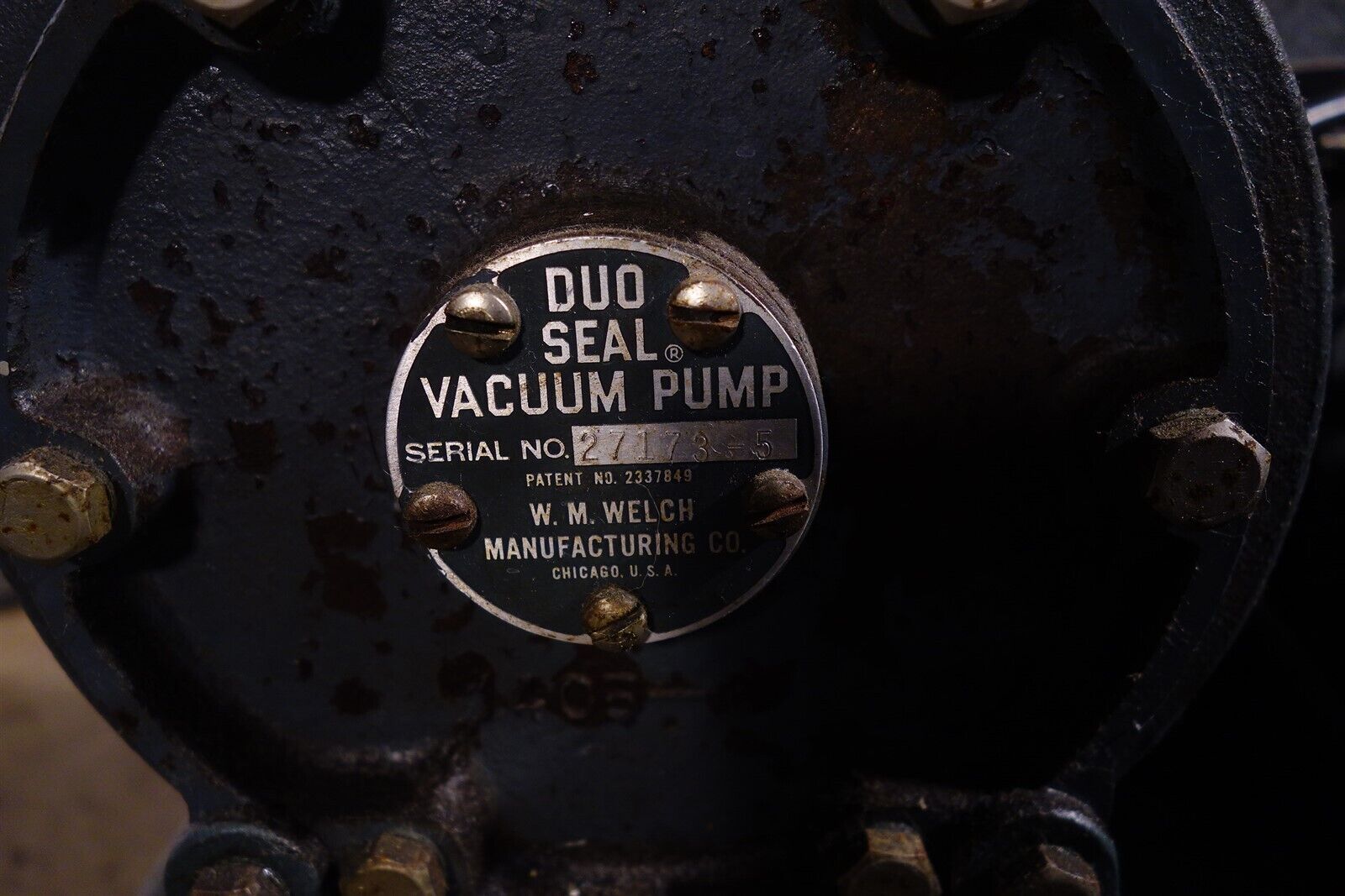 Large Welch DuoSeal Vacuum Pump - Excellent 