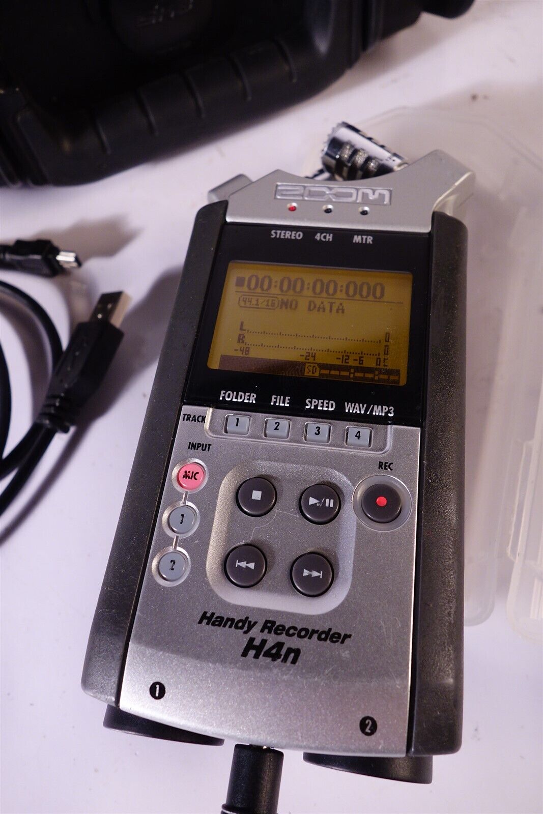 Zoom H4N Handy Recorder Kit with Pelican Case 