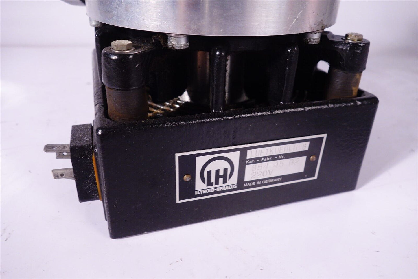 Leybold Vacuum TURBOVAC 150 Turbomolecular Pump