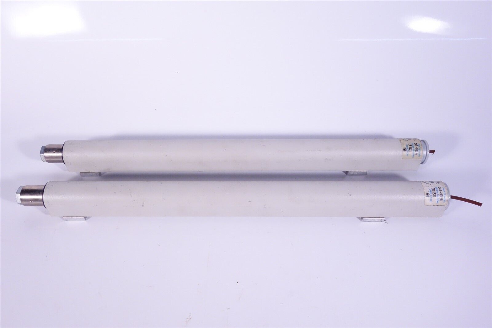 Lot of 2 Movotec Suspa D40-00066 Lift Cylinders 