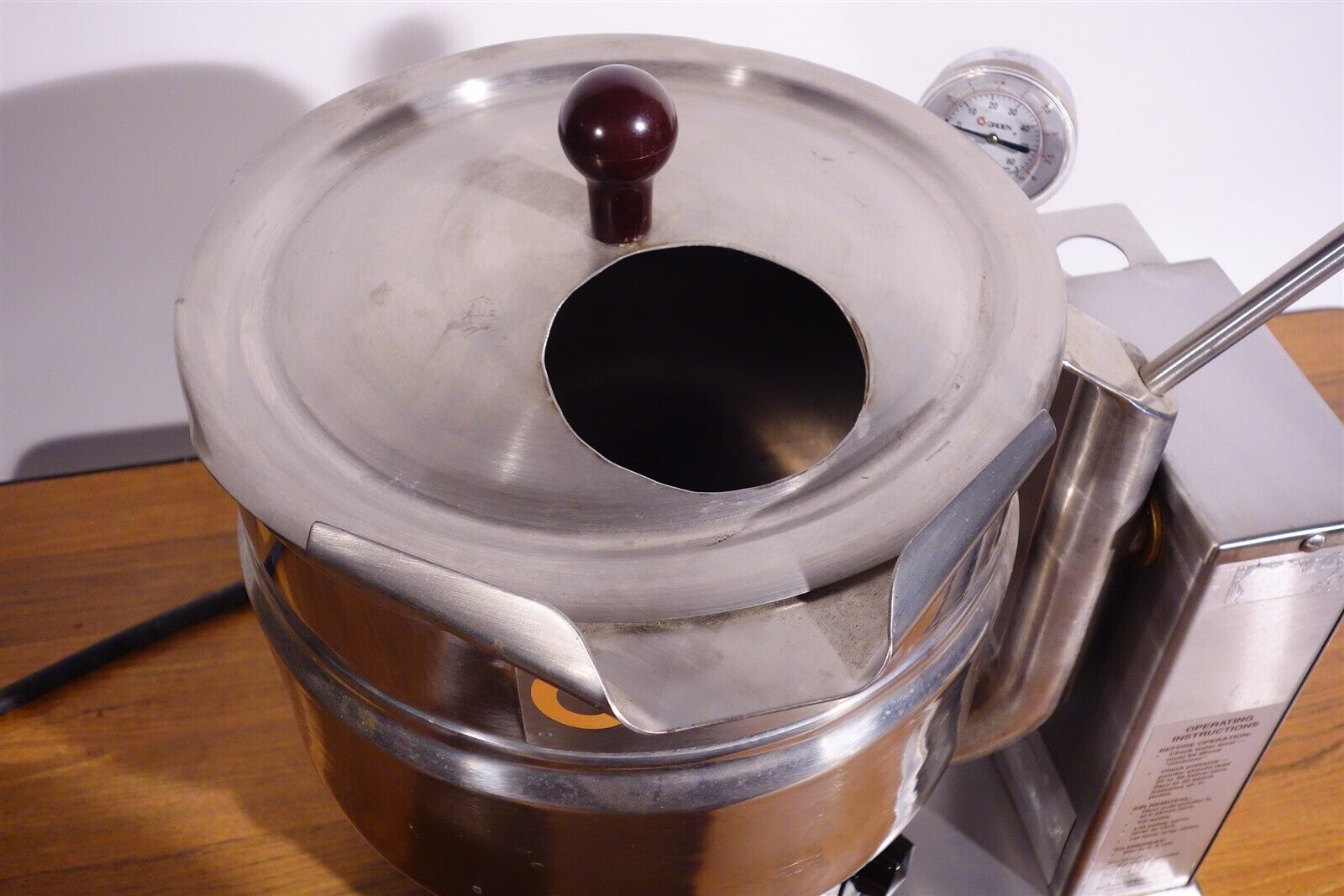 Groen TDB/6-10 10-Quart Electric Countertop Steam Kettle Manual Tilt