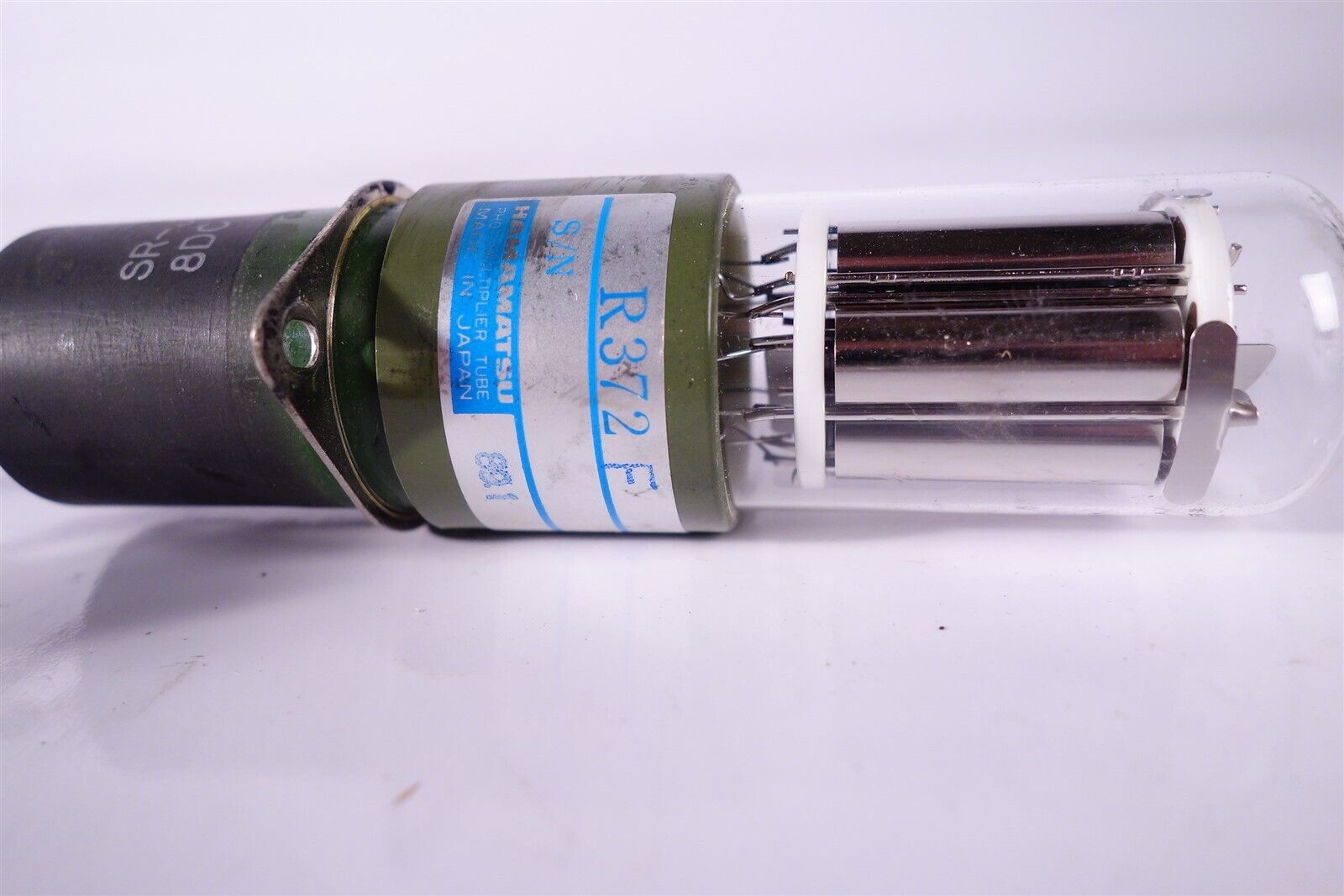 Hamamatsu R372F Photomultiplier Tube with Base Socket PMT Tested Working 