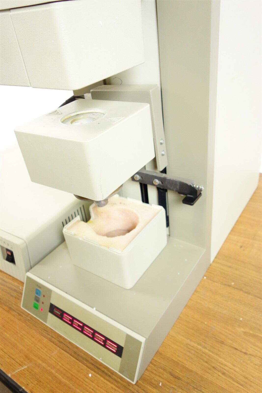 Perkin Elmer Thermomechanical Analyzer TMA7 with TAC 7/DX Controller 