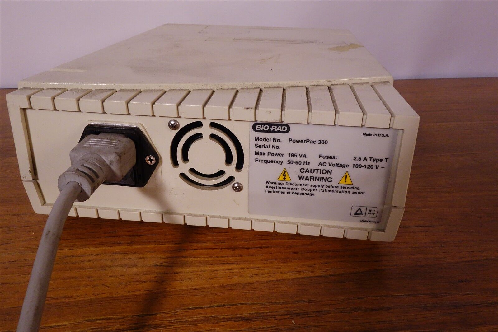 Bio-Rad PowerPac 300 Electrophoresis Power Supply 120V (error codes/parts only)