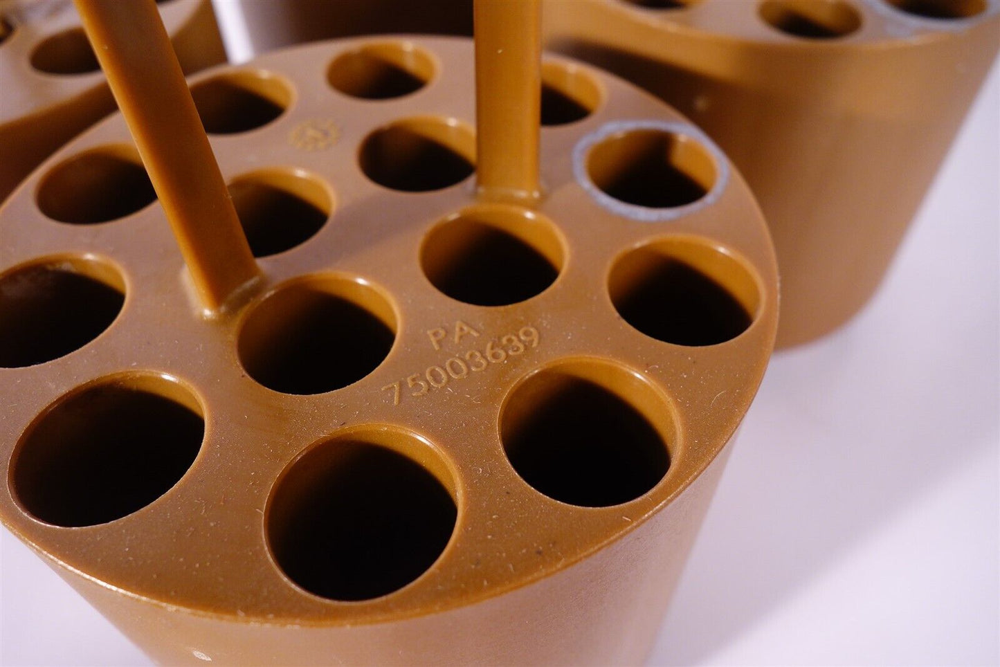 Lot of 4 Thermo Scientific 75003639 Centrifuge Rotor Bucket Adapters 14 x 15mL