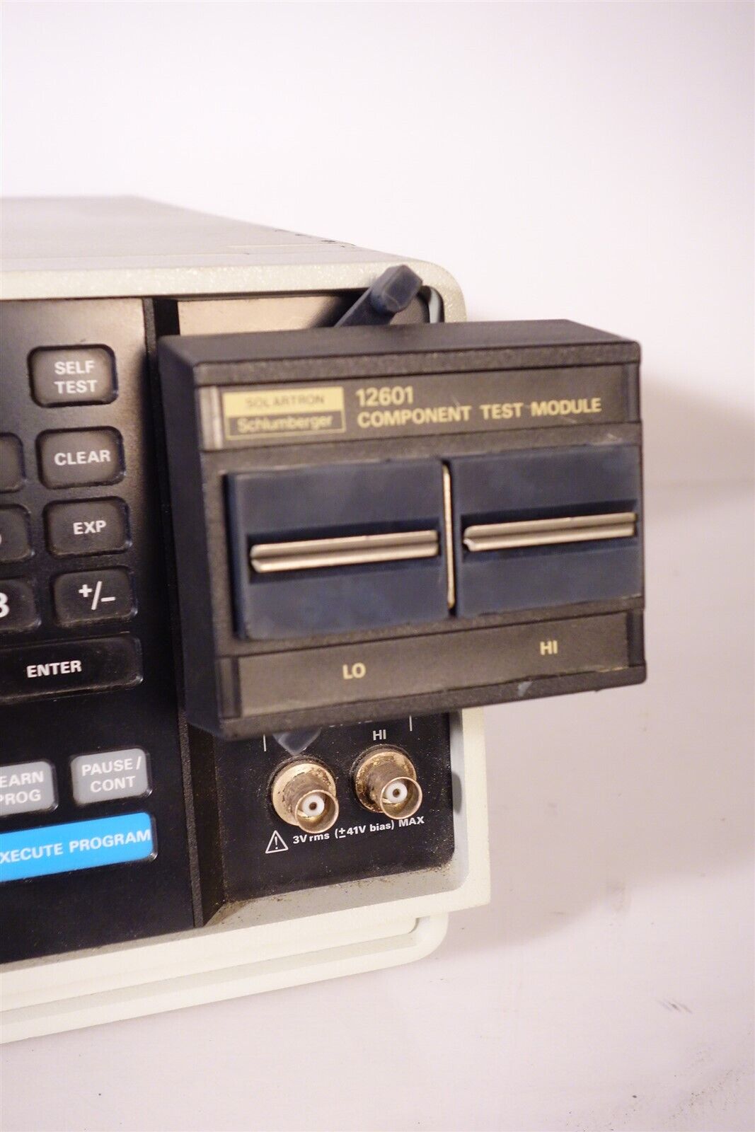 Solartron Schlumberger 1260 Impedance / Gain-Phase Analyzer +12601 Module