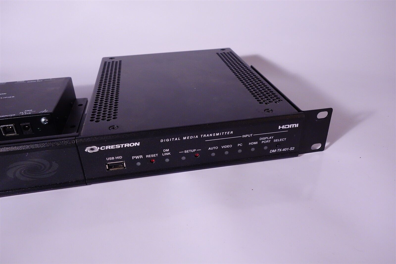 Crestron Digital Media Transmitter DM-TX-401-S2 + HD-DA-2 Distribution Amp