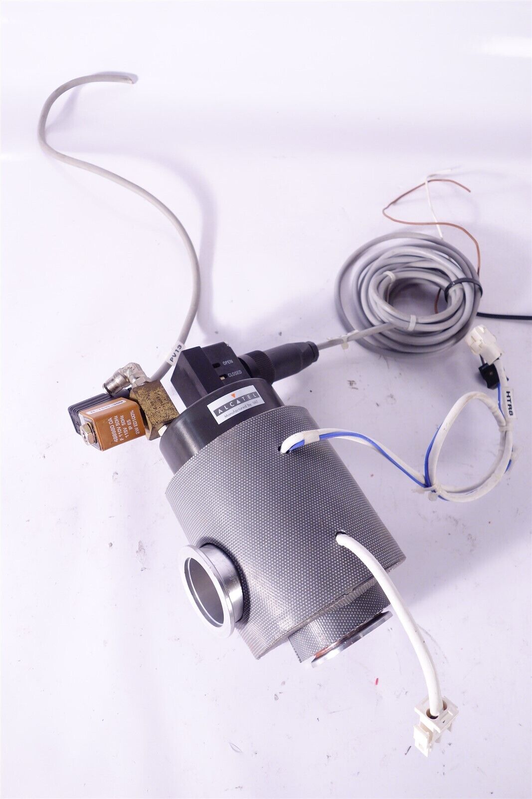 VAT / Alcatel 26332-KA41-0001 High Vacuum Valve / Tested, Working 