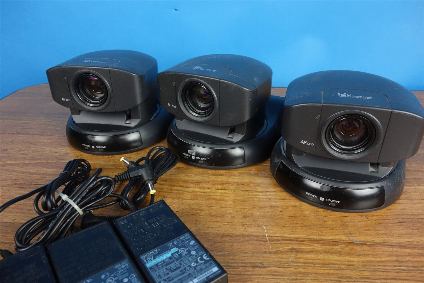 Lot of 3 Sony EVI-D30 Remote Cameras + Power Supply + Remote