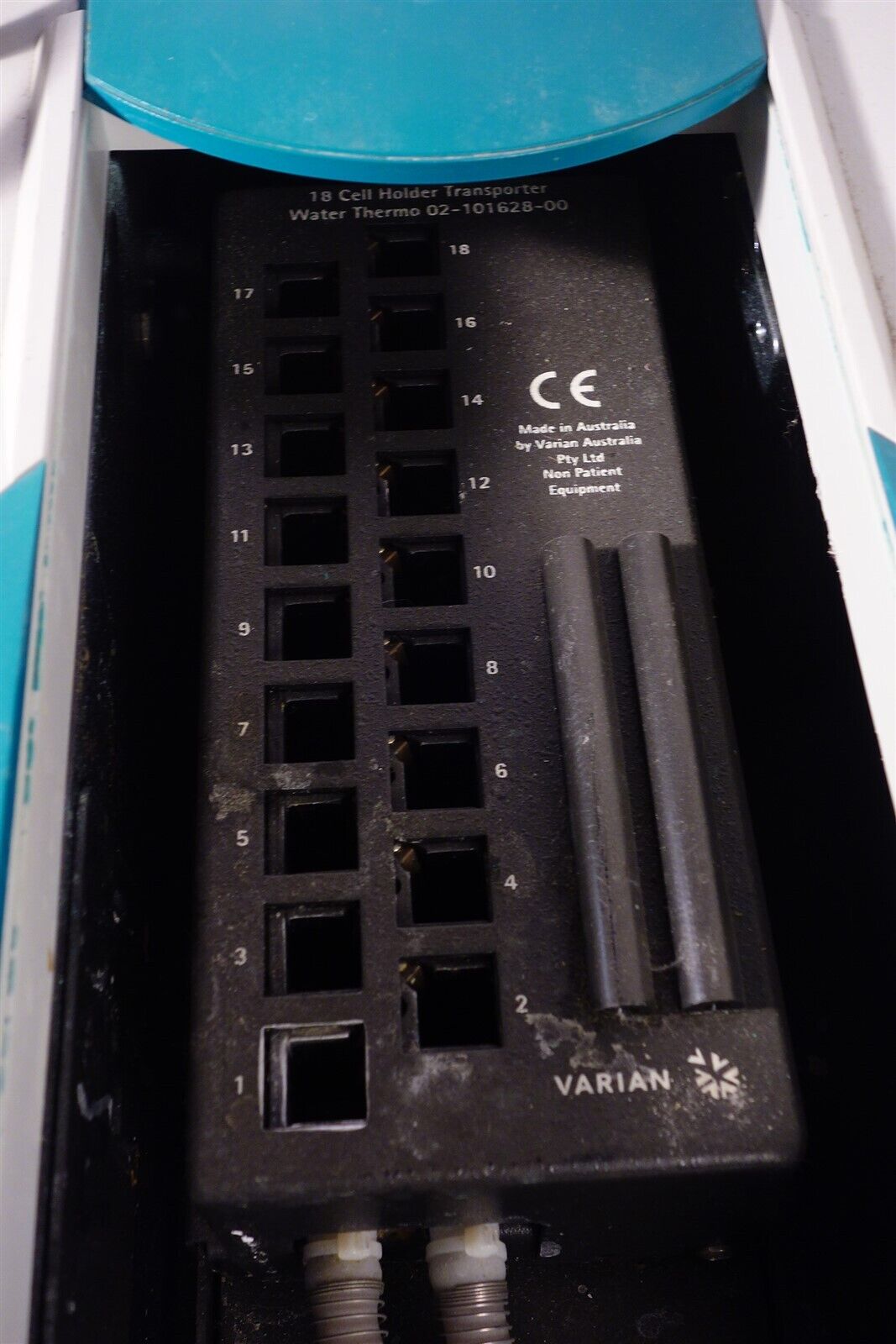 VARIAN Cary 50 UV-VIS Spectrophotometer with 18Cel Transporter 