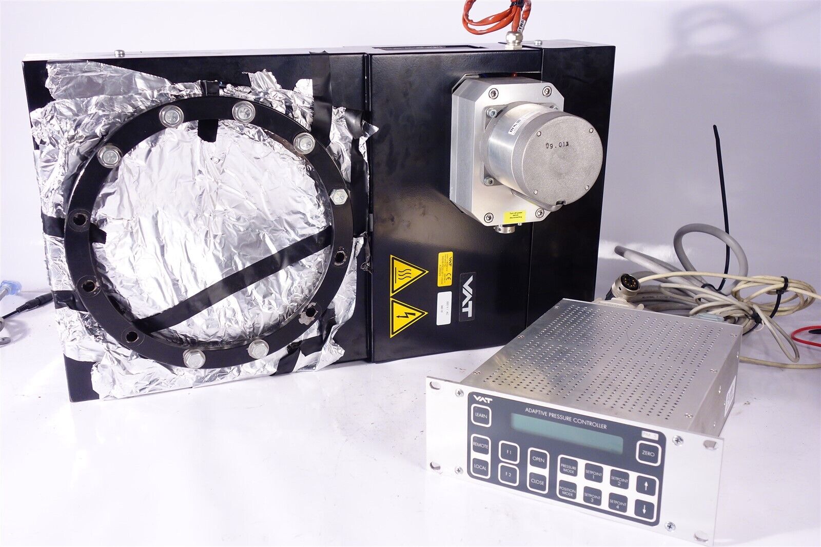 VAT 64246 High Vacuum GATE VALVE + 64246 Adaptive pressure controller
