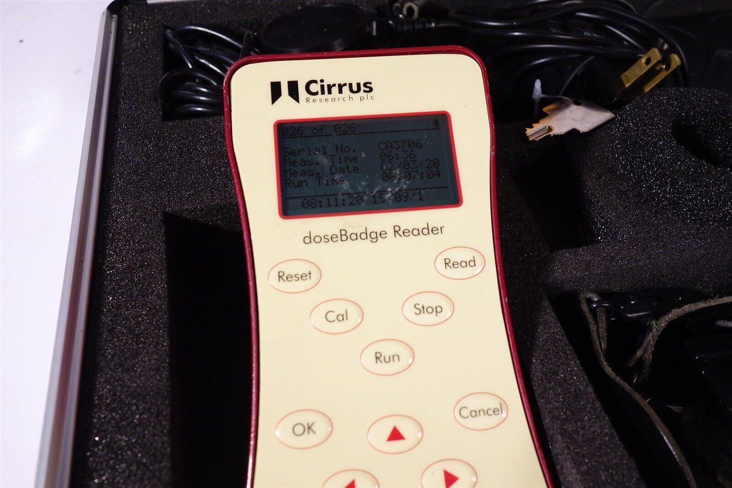 CIRRUS DOSEBADGE READER SET / Excellent 