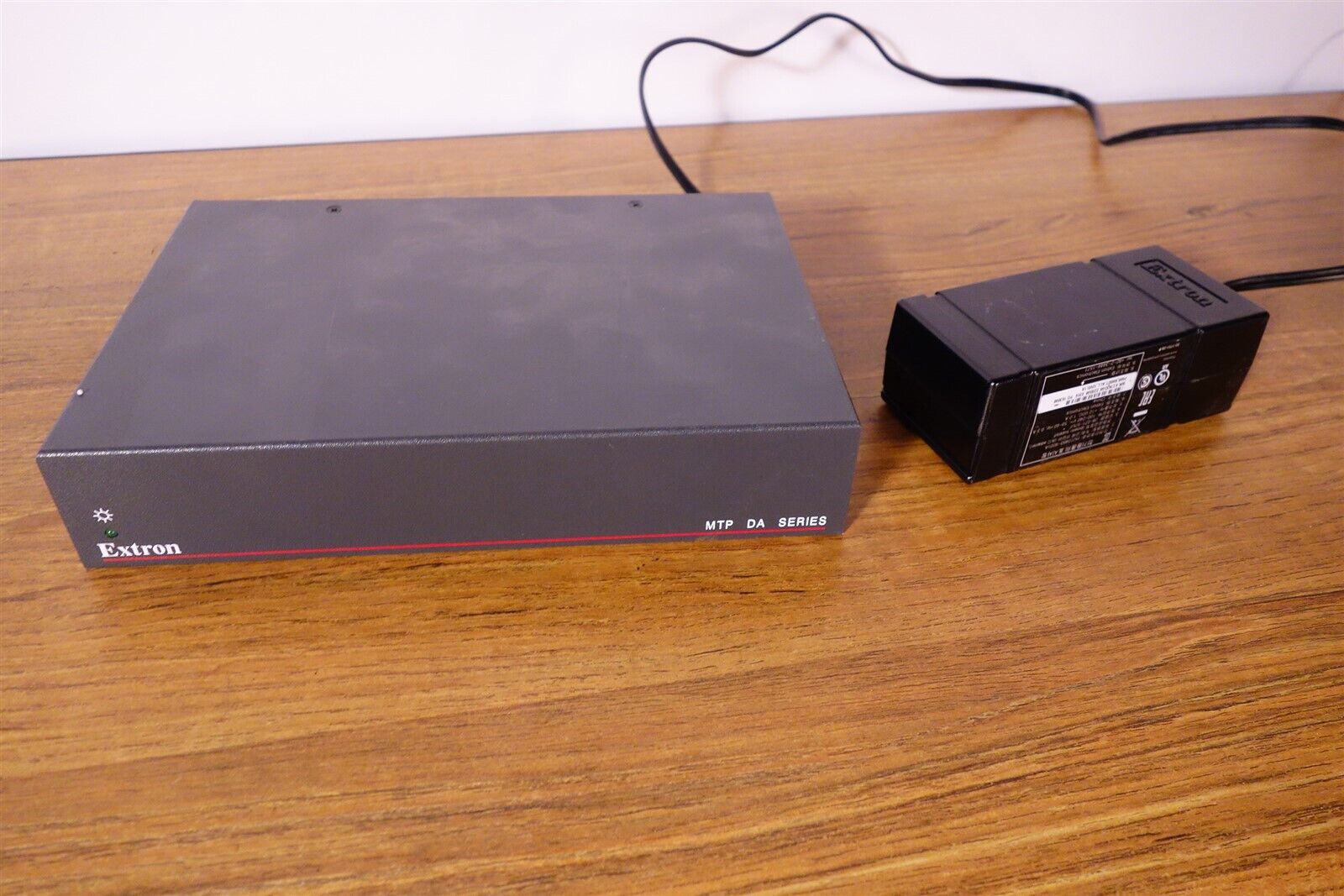Extron MTP DA Series High-Res Distribution Amplifier MTP DA4