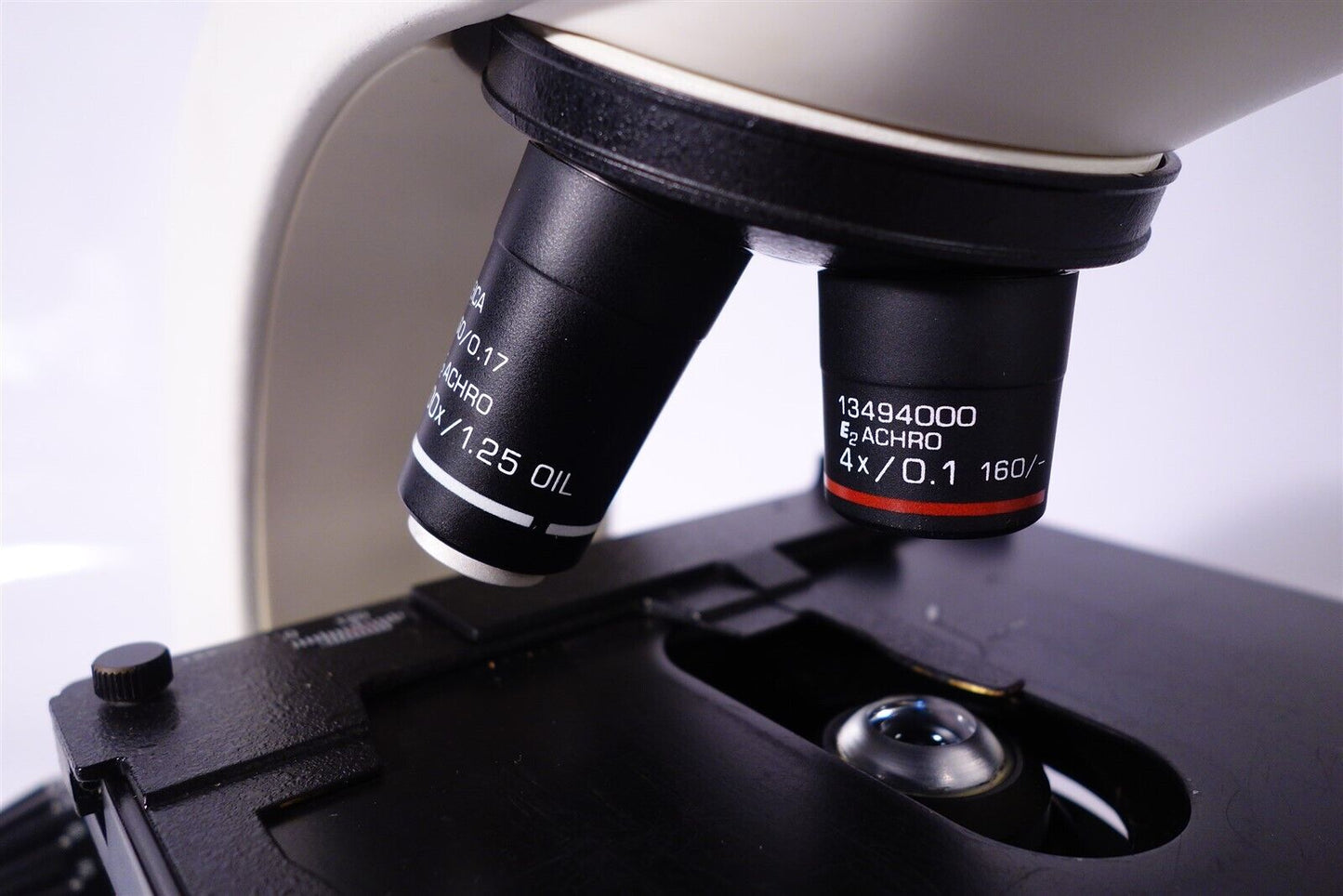 Leica CME Microscope with 3 Objectives - Great Working Condition 