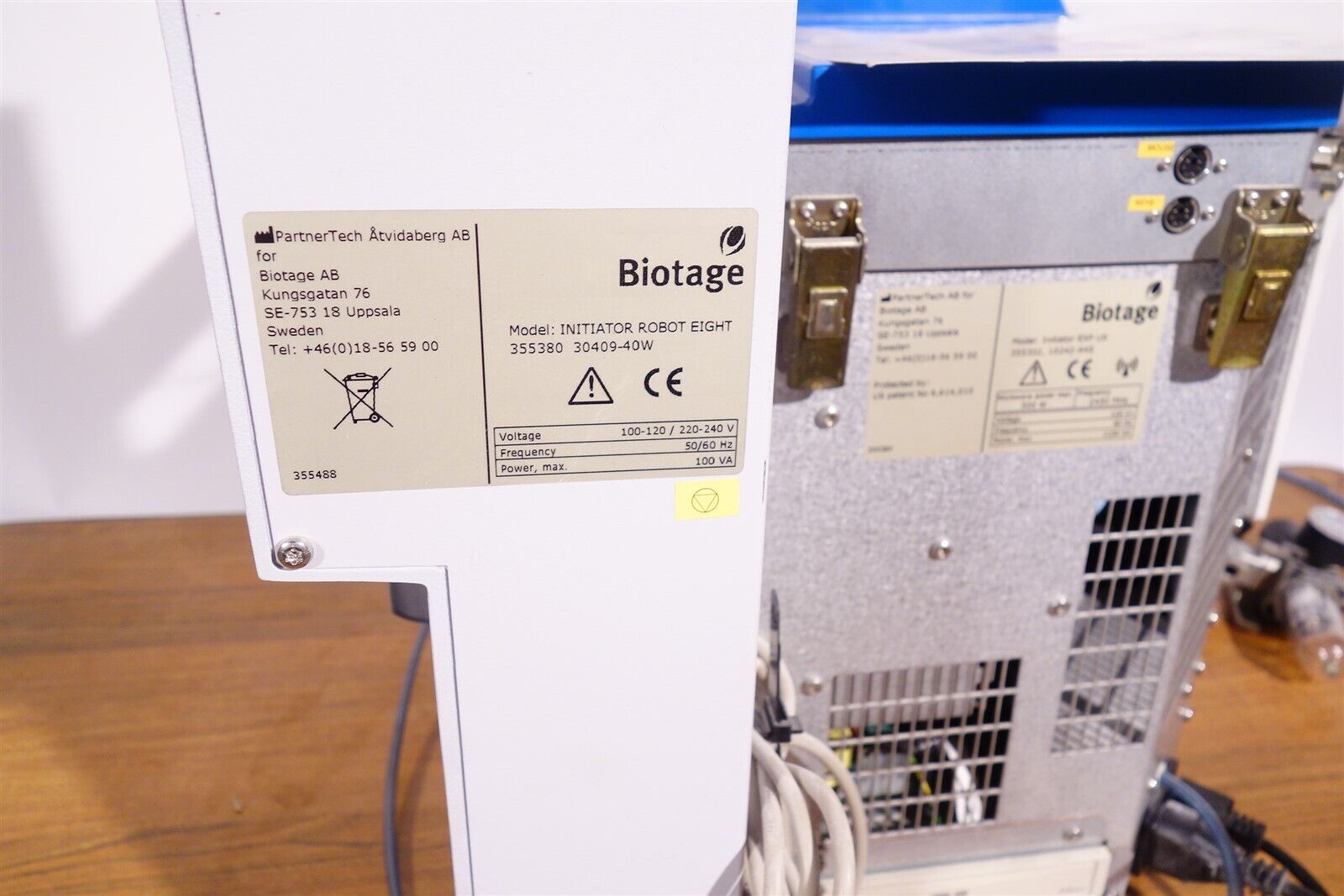 Biotage Initiator EXP US with Robot Eight 
