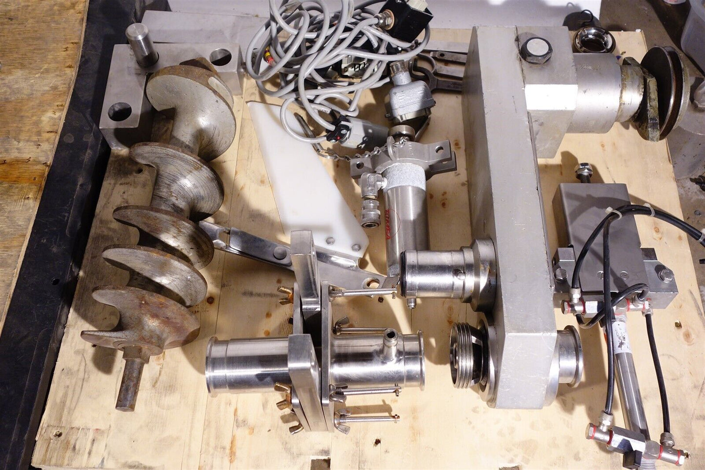 VMAG Robot 500 with Parts / Accessories 
