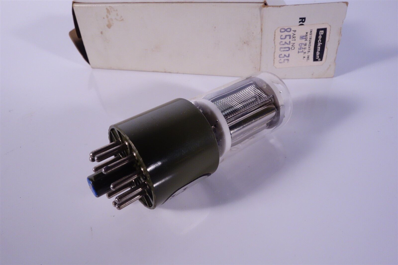 Beckman Electron Tube M641 853035