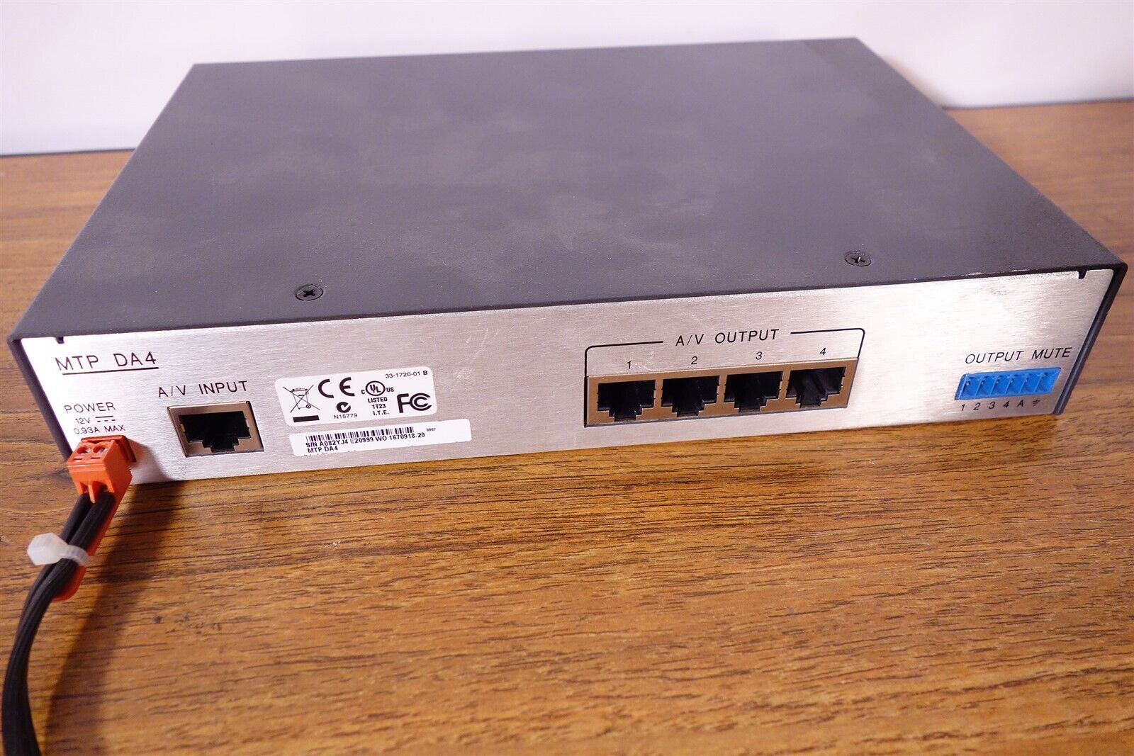 Extron MTP DA Series High-Res Distribution Amplifier MTP DA4