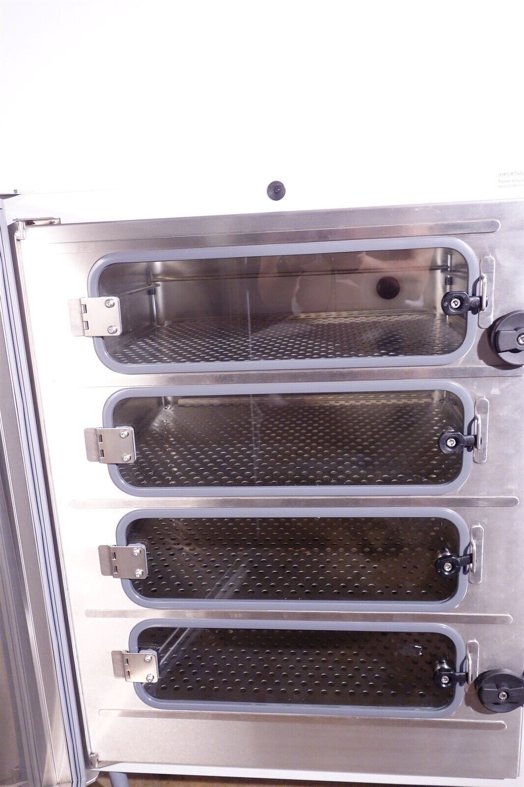 New Brunswick Galaxy 170R CO2 Lab Incubator