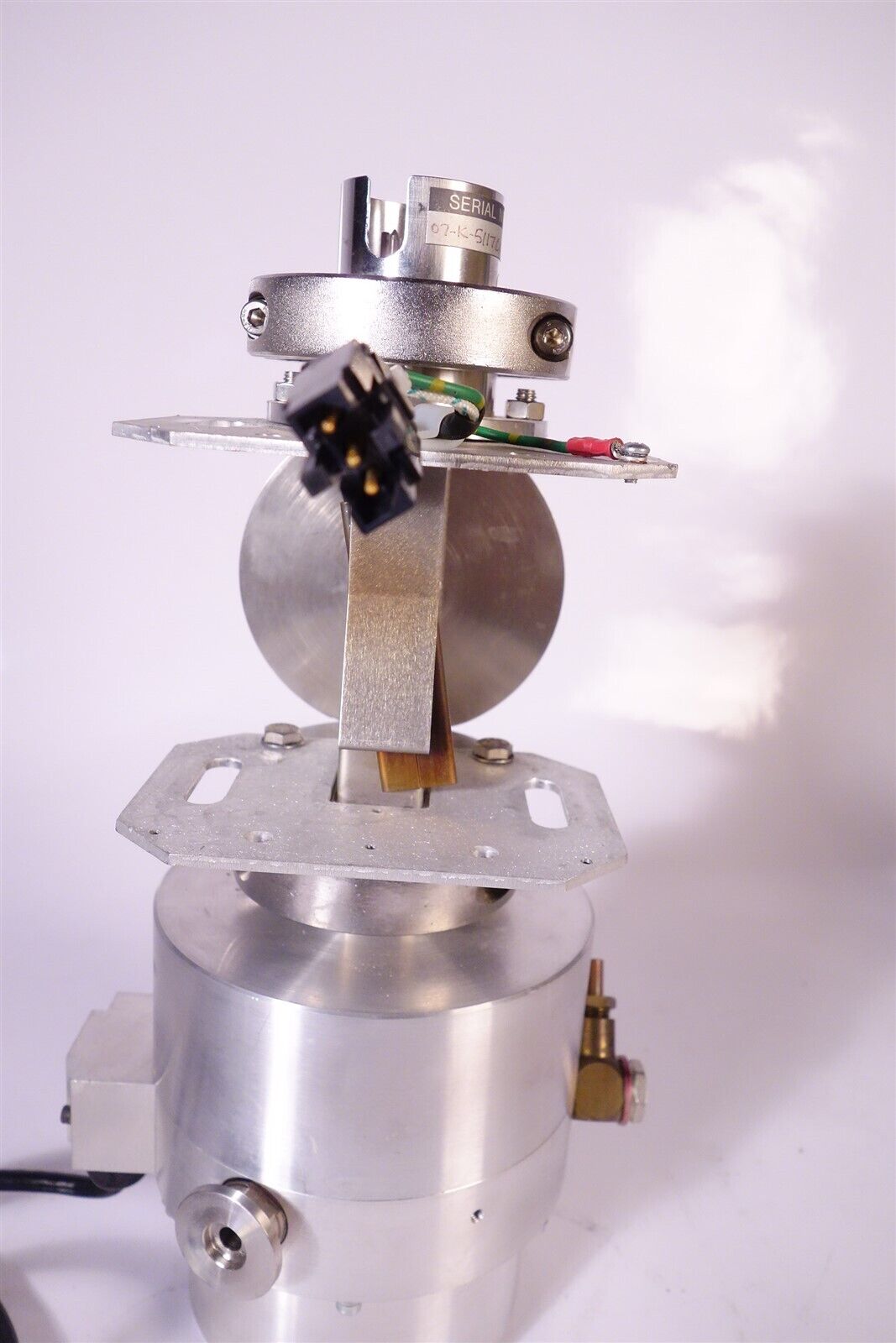 Kratos / Varian ? VAT ? Electron Gun / Detector Gas Analyzer Assembly identify? 