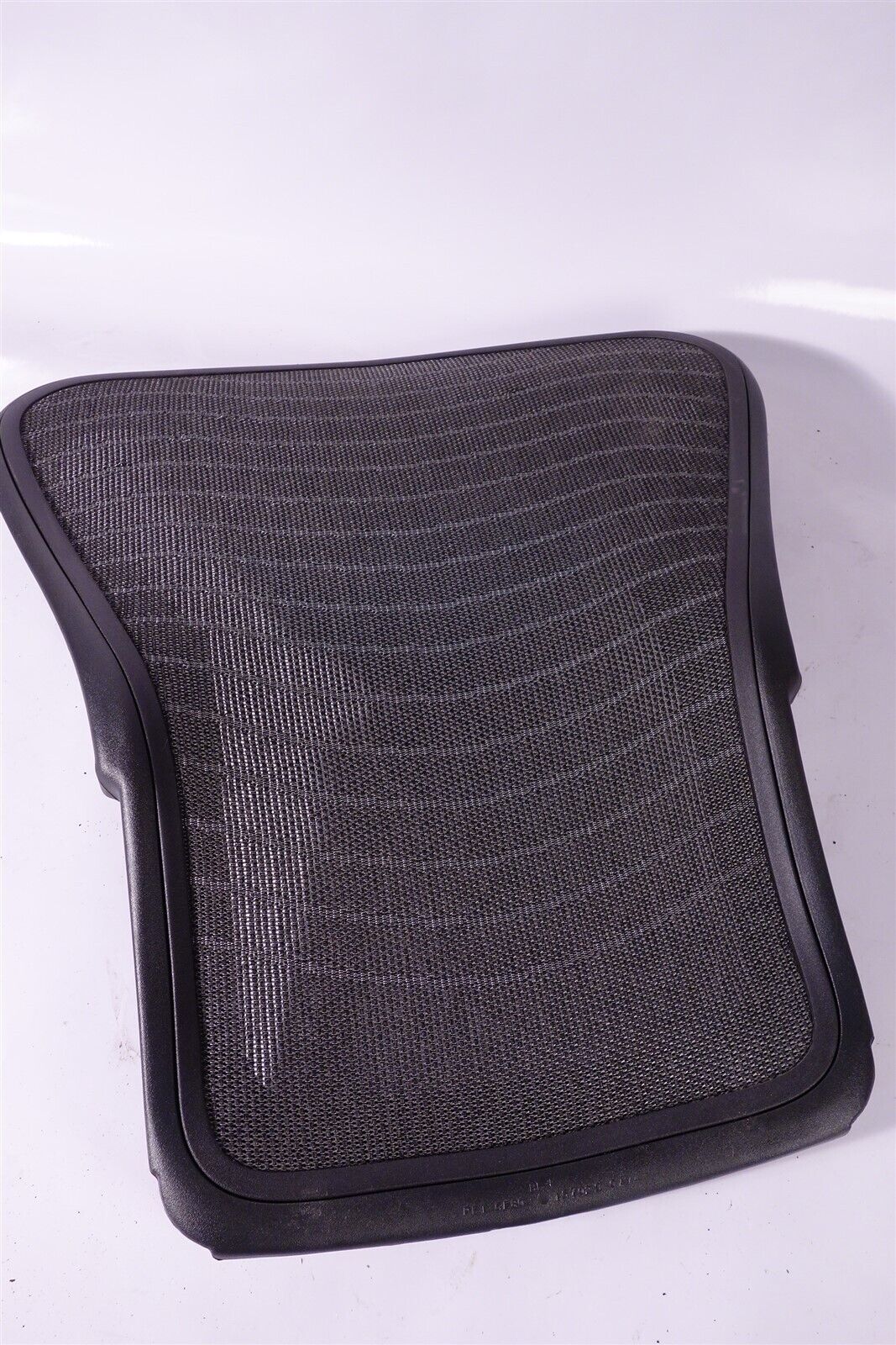 Herman Miller Aeron Size B Aeron Grey Mesh Back 