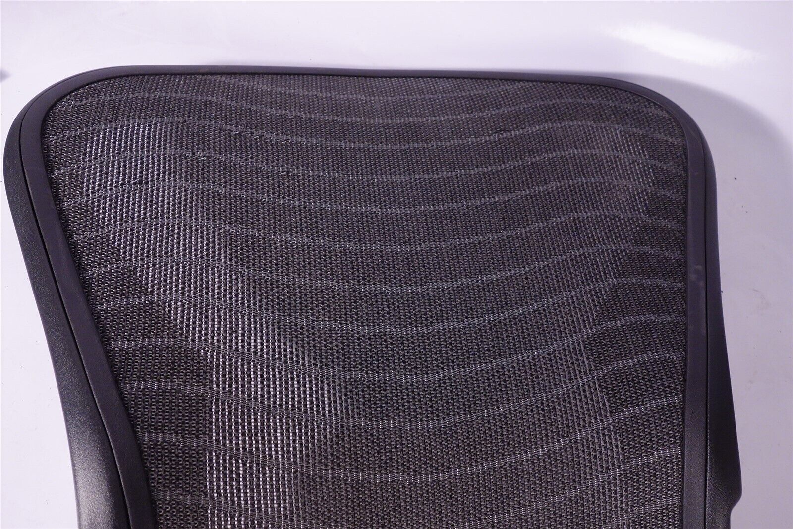 Herman Miller Aeron Size B Aeron Grey Mesh Back 