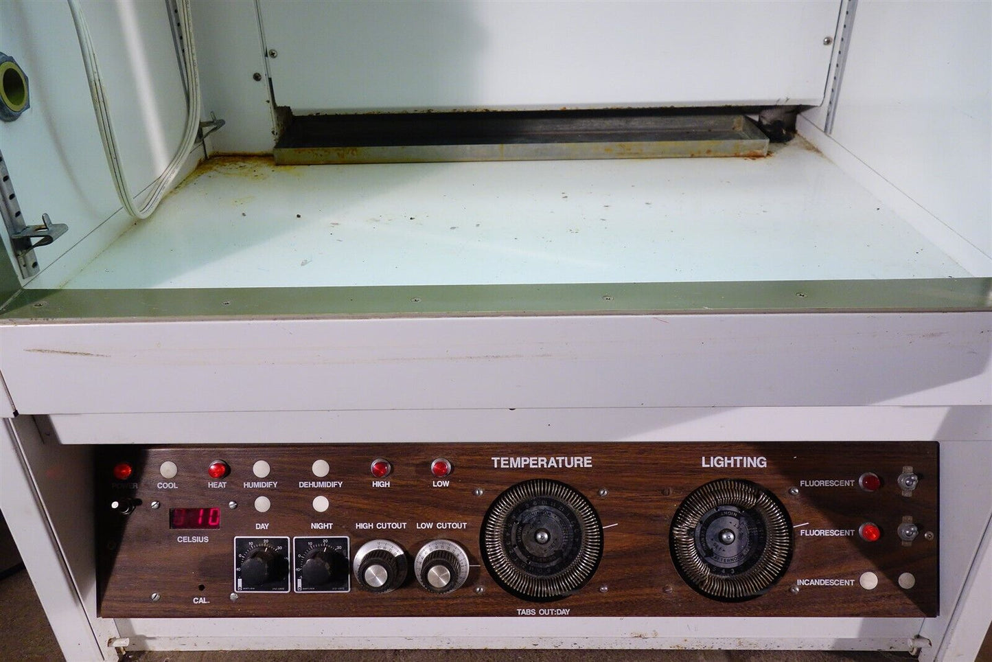 Percival I-30BLL Plant Growth Incubator / Growth Chamber 