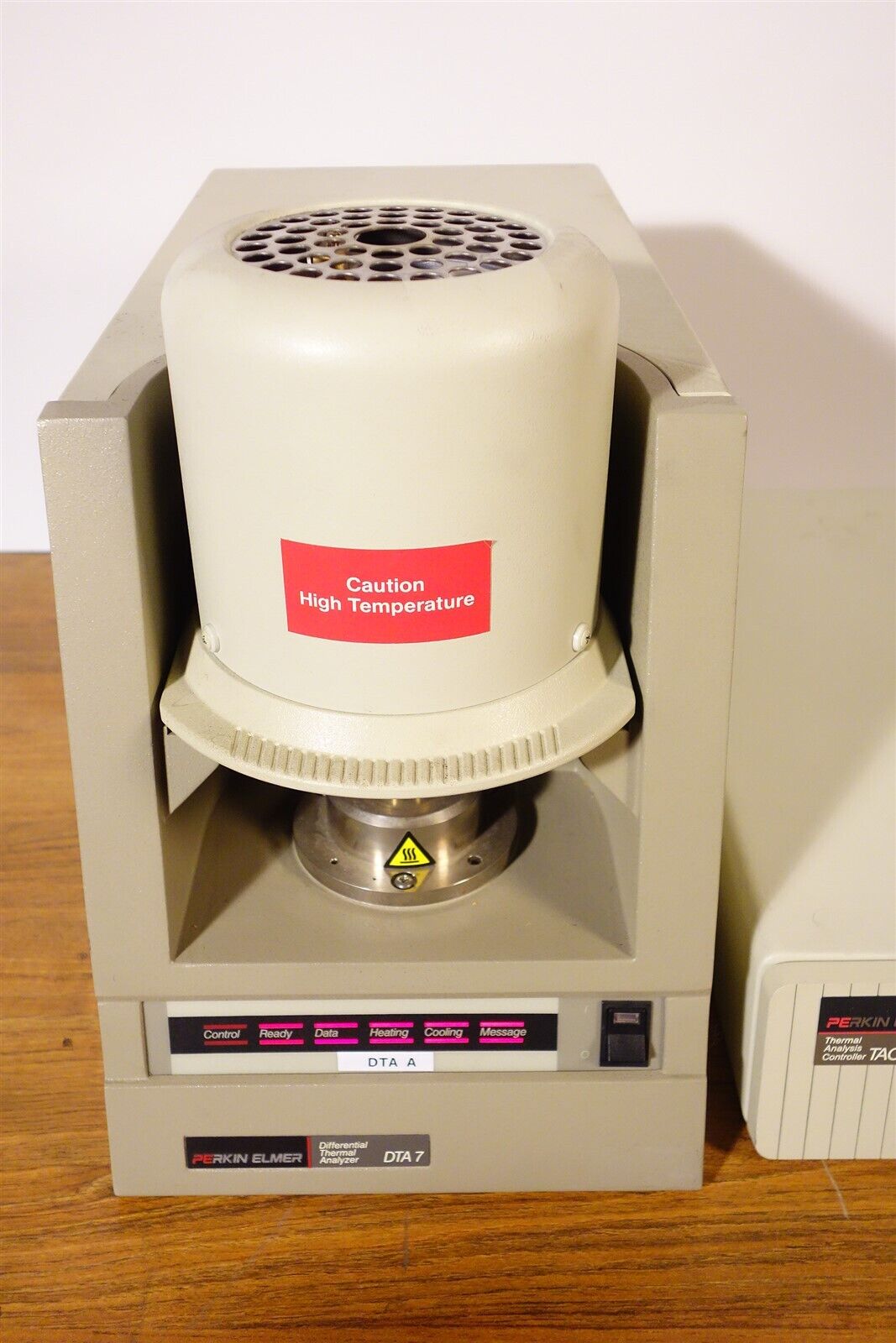Perkin Elmer DTA7 Differential Thermal Analyzer + TAC7 Controller 