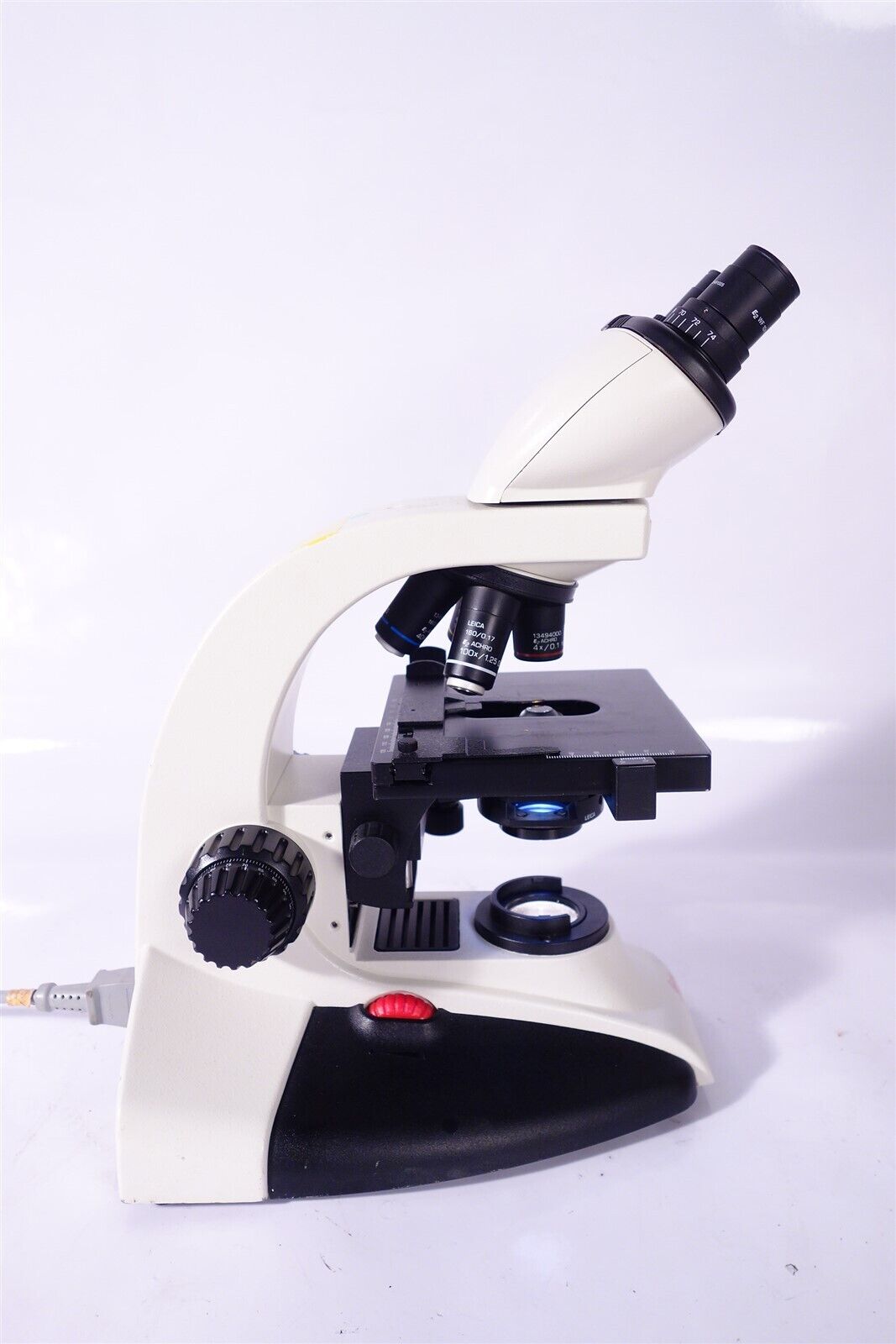 Leica CME Microscope with 3 Objectives - Great Working Condition 